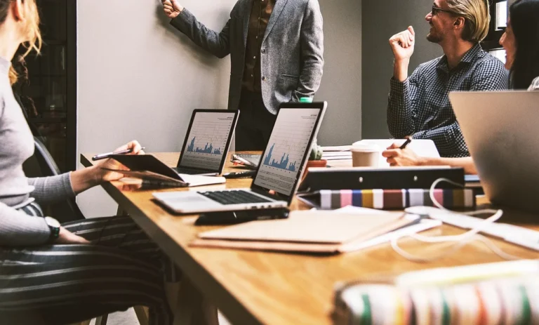 Audyt wewnętrzny 2.0: oprogramowanie, które usprawnia RODO, compliance i obieg dokumentów